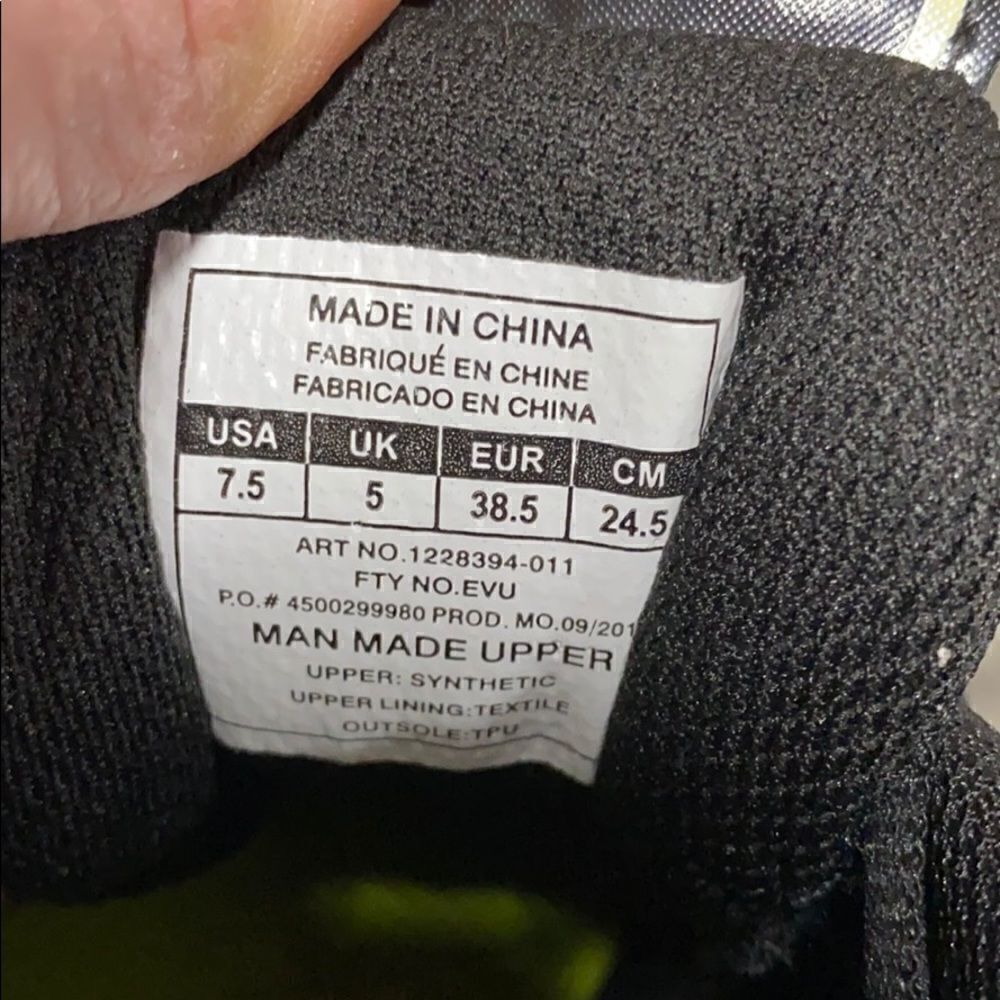 Under Armour Black Glyde IV ST CC Softball Cleat Shoe Size 7.5 NEW - Picture 7 of 11